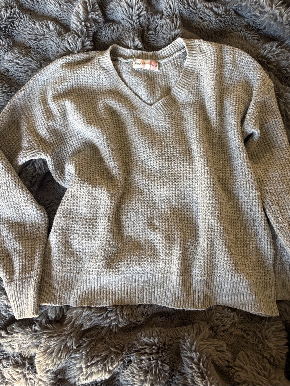 Cozy Gray V-Neck Waffle Knit Sweater - Casual Layering